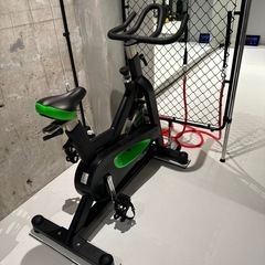 REVOLUONEスピニングバイク プロ仕様