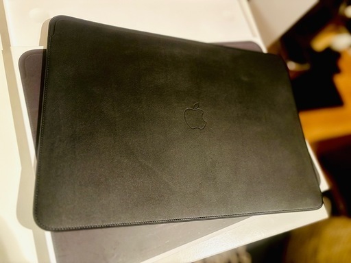 【美品】MacBook Pro用　純正レザーケース黒