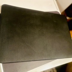【美品】MacBook Pro用　純正レザーケース黒