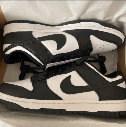 NIKE スニーカー