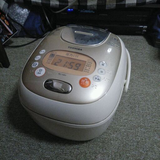 TOSHIBA5.5合焚き炊飯器 お釜綺麗