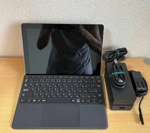 8/23 19時に二俣川駅で　Surface Go LTE Advanced KAZ-00032