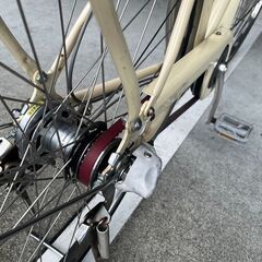 【完売御礼】【大人用】整備済 ブリヂストン ベルト駆動 27型内装3段ギア カジュナDX 中古自転車 通勤通学向け クリーム色 <自転車のオオムラ 静岡店>
