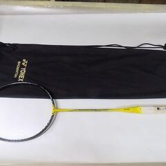 バドミントンラケット　YONEX　ナノフレア1000Z　4U5　中古　程度いいです　