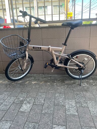 リサイクルショップどりーむ荒田店 No1420 自転車　２０インチ　Jeep　ギア切り替え付き♪　折りたたみ固着　不可(´;ω;｀)　カゴ付き　鍵付き