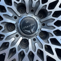 希少サイズ 18インチ ロクサーニ LOXARNY PAVONE 4本セット