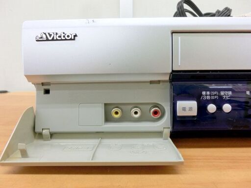 ■ビクター VHSビデオデッキ HR-B13 再生OK 2003年製 リモコン無し ビデオカセットレコーダー 札幌 西区 西野店