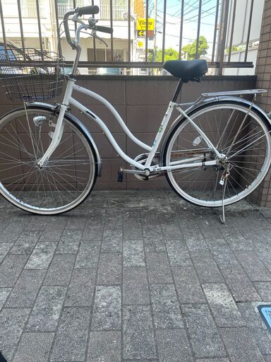 リサイクルショップどりーむ荒田店 No1421 自転車　シティサイクル　２７インチ　シンプルなママチャリで乗りやすい♪　LＥＤオートライト付き♪
