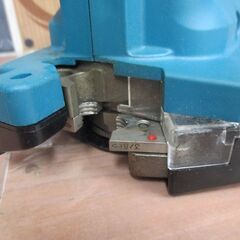 マキタ makita SC102D 全ネジカッタ 中古美品 本体のみ 14.4/18V ケース付き 【ハンズクラフト宜野湾店】 マキタ makita SC102D 全ネジカッタ 中古品 本体のみ ケース付き 14.4