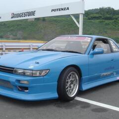 メルセデス―ベンツ190E-スポーツラインエヤロセツト販売