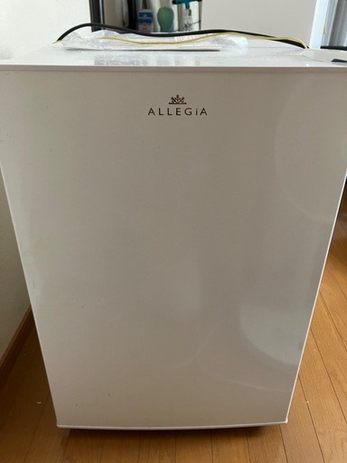 【お話し中です】ALLEGiA アレジア 冷凍庫 61L 新生活 生活家電 AR-BD62-NW 2020年製