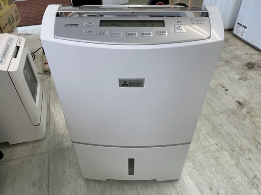 2019年製　三菱MJ-PV240PX-W 衣類乾燥除湿機 サラリ ホワイト [木造23畳まで /鉄筋61畳まで /コンプレッサー方式]