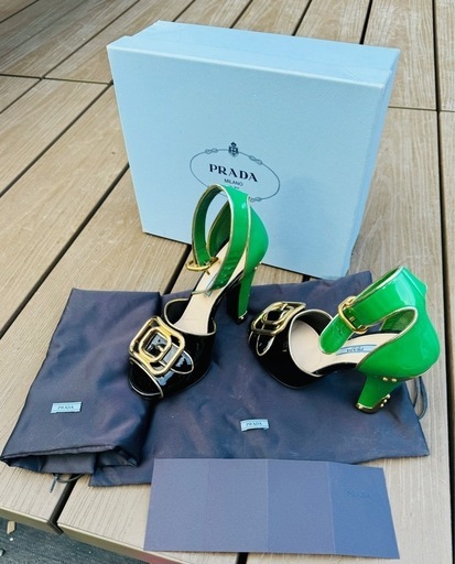 サンダル　PRADA プラダ　サンダル　ミュール　靴　ブランド　可愛い