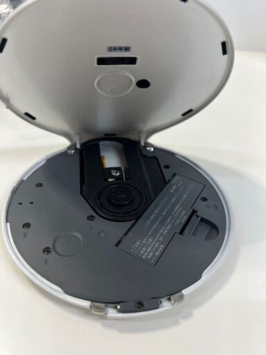 【動作品】SONY CD WALKMAN D-NE20 ウォークマン