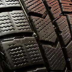 DUNLOP WINTERMAXX WM02 205/60R16 16インチ スタッドレス 4本 23年製 バリ溝 ノア ヴォクシー ジューク プリウスα等　(KTF077)