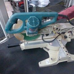 マキタ　スライド丸ノコ　8型スライド　木工などに