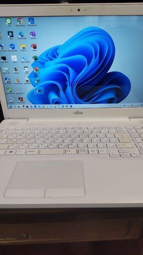 15.6型ノートPC　Corei3　富士通製　最新OS＆オフィス搭載　※売却済〆切