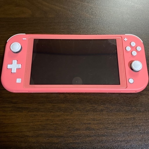 Nintendo Switchライト　コーラル