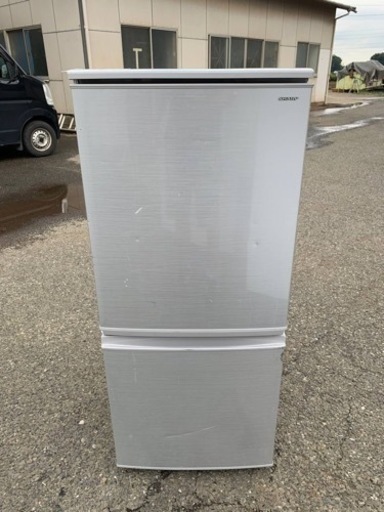 Hisense ノンフロン冷凍冷蔵庫　HR-G13B-BR