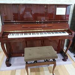 YAMAHA木目ピアノw106猫足が素敵です。