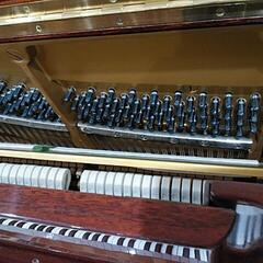 YAMAHA木目ピアノw106猫足が素敵です。