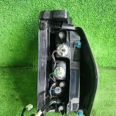 左テールランプ