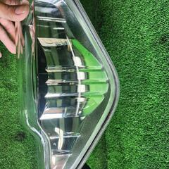 左テールランプ