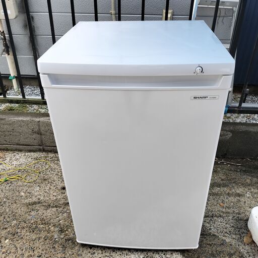 高年式格安！！SHARP FJ-HS9X-W 直冷式冷凍庫 2020年