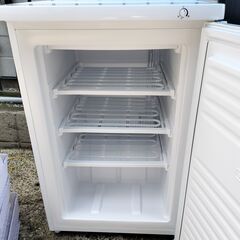 高年式格安！！SHARP FJ-HS9X-W 直冷式冷凍庫 2020年