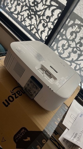 使用期間 4ヶ月程度　プロジェクター EH-TW6250