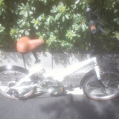 整備済み中古自転車　20インチ　税別￥14.800-　フォルクスワーゲン　外装６段　美車　折り畳み自転車　ホワイト823