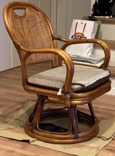 籐回転チェア（中古品）