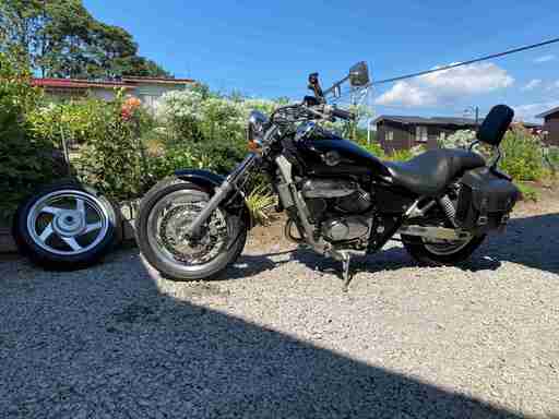 ホンダ　マグナ250 前輪 新品タイヤ＋ホイル付き