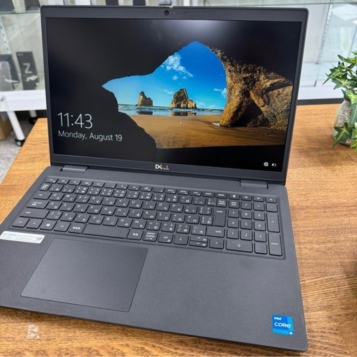 ノートパソコン Latitude 3520