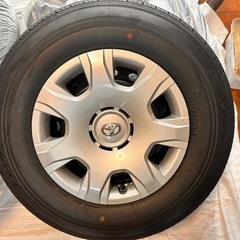 【新品・未使用】ハイエース純正タイヤ