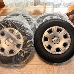 【新品・未使用】ハイエース純正タイヤ