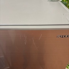 I588 🌈 ジモティー限定価格！ 2022年製♪ SHARP 冷蔵庫 (152L) ⭐ 動作確認済 ⭐ クリーニング済