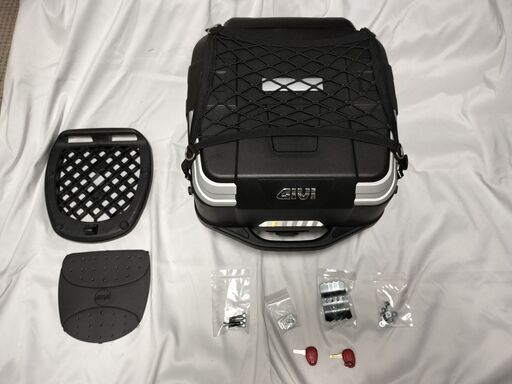 GIVI(ジビ) バイク用 リアボックス モノロック 33L オプション付き(インナーボトムマット/バックレスト/ネットフック) ATLASシリーズ B33NTM-ADV シルバーパネル 35438