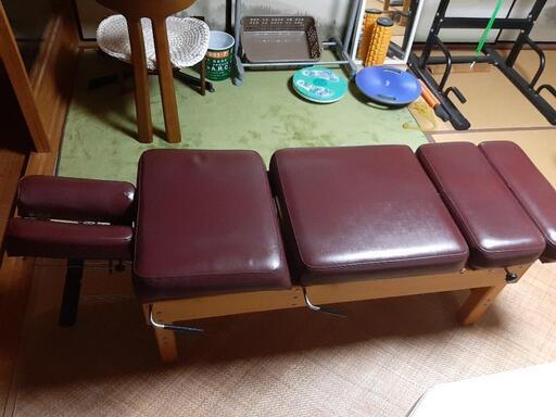 カイロプラクティック　整体　矯正ベッド