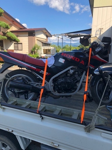 HONDA vt250f  レストアベース