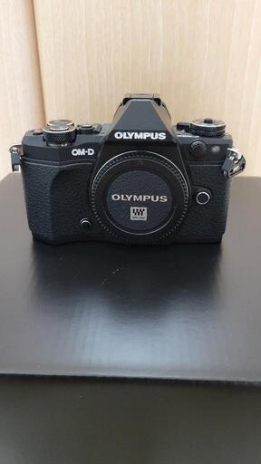 OLYMPUS OM−D E−M5 Mark 2 BK