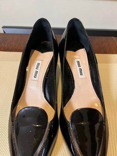 MIU MIU パンプス　美品　エナメル　35 1/2    22.5センチ