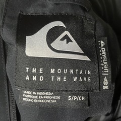 【1回のみ使用ほぼ傷汚れなし超美品です！！】QUIKSILVER スノーウェア 上下セット