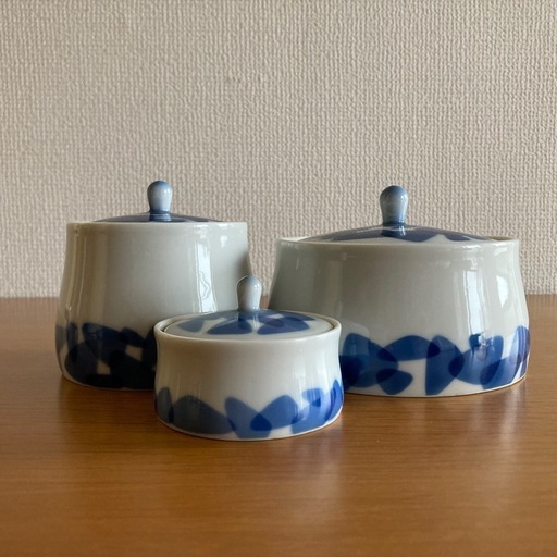 深川製磁　蓋付きポット　大中小セット　有田焼 深川製磁 蓋付きポット大中小セット 有田焼 有田焼・深川製磁・湯呑・5