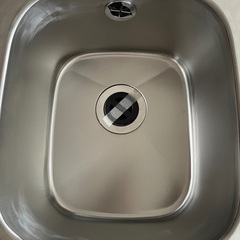 ⭐️未使用　業務用ステンレス二層シンク　パイプ付き