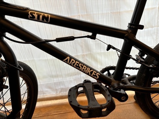 BMX【ARESBIKE アーレスバイク　\nキッズ16インチ】フラットランド