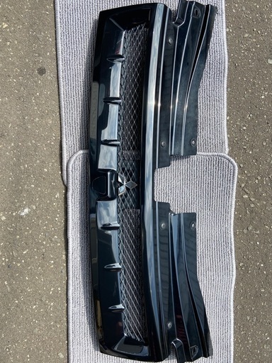 三菱 CV5W 中古三菱デリカD5 純正OP? スポーティーグリル (R 中古三菱 