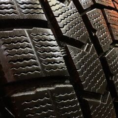 DUNLOP WINTER MAXX WM02 205/60R16 16インチ スタッドレス 4本 23年製 バリ溝 SAI ステップワゴン ジューク ヴォクシー等　(VTN089)