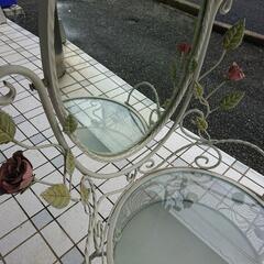 ★中古品★アイアンフレームドレッサー　ローズ＆リーフデコレーション