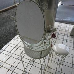 ★中古品★アイアンフレームドレッサー　ローズ＆リーフデコレーション